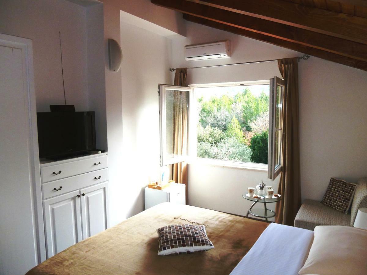 Nice Apartment & Room In Кавтат Екстериор снимка